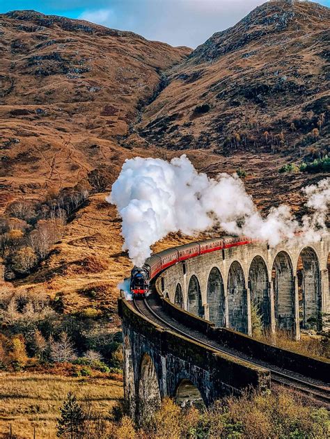 How to find the Glenfinnan Viaduct viewpoint and see the Harry Potter ...