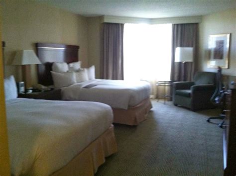 Travel Reviews & Information: St. Louis airport - STL / Renaissance St. Louis Airport Hotel