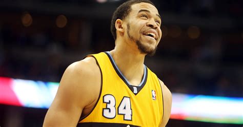 JaVale McGee does a very JaVale McGee thing