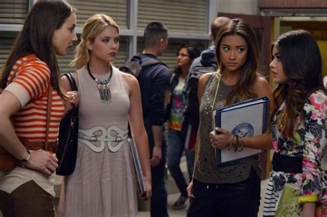 ‘Pretty Little Liars’ Season 5 Spoilers: Watch 3 Sneak Peek Videos From ...