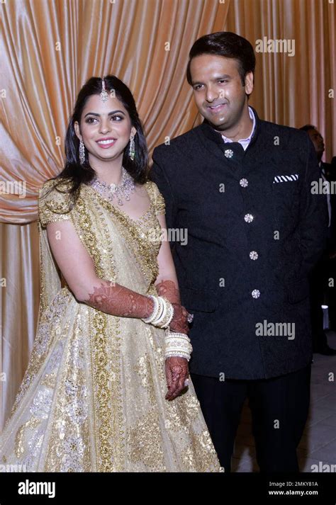 Reliance Industries Chairman Mukesh Ambani's daughter, Isha and groom ...