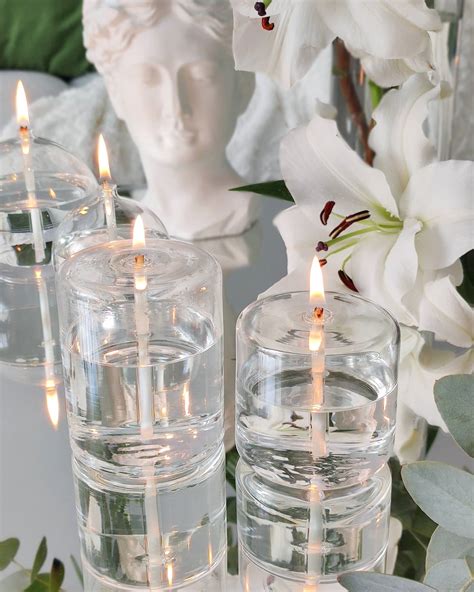 Quem Handmade Clear Glass Cylinder-Shaped Candle with Glass Wick. Mode ...