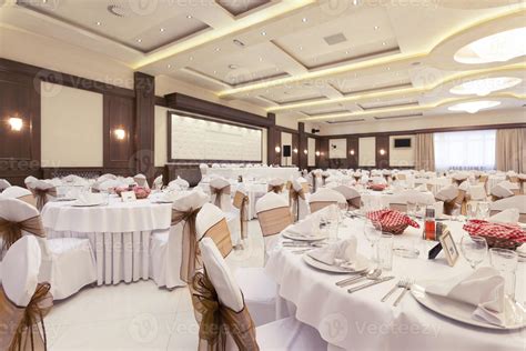 Banquet hall 1372400 Stock Photo at Vecteezy