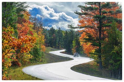 Fantastic Fall Scenic Drives in Michigan | Michigan