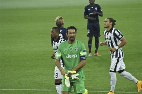 Champions League Juventus-Malmoe 2-0 | Pubblicato su Wikiped… | Flickr