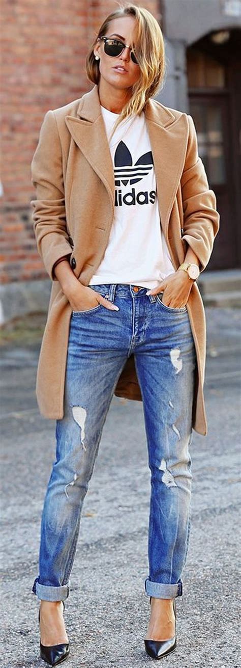 Awesome 53 Best European Street Style Trends Ideas. More at https://trendwear4you.com/2018/02/15 ...