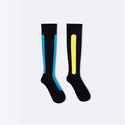 Best Compression Socks to Aid In Post-Workout Recovery | Well+Good