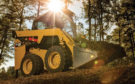 Caterpillar Skid Steers Summarized — 2018 Spec Guide — Compact Equipment Magazine