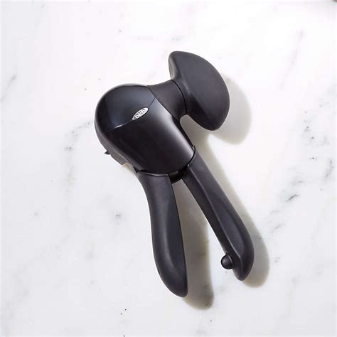 OXO Smooth-Edge Can Opener + Reviews | Crate & Barrel