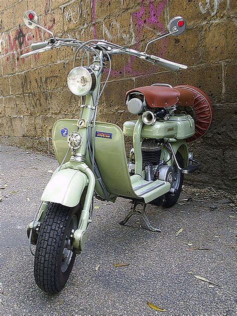 Scooter Vespa Modified Costuc Cool https://www.mobmasker.com/scooter-vespa-modified-costuc-cool ...