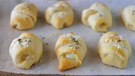 Easy Cheesy Rosemary Crescent Rolls Recipe - Pillsbury.com