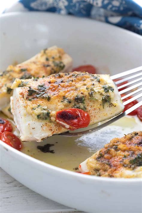 Lemon Garlic Baked Halibut | Halibut recipes, Halibut recipes baked, Fish recipes