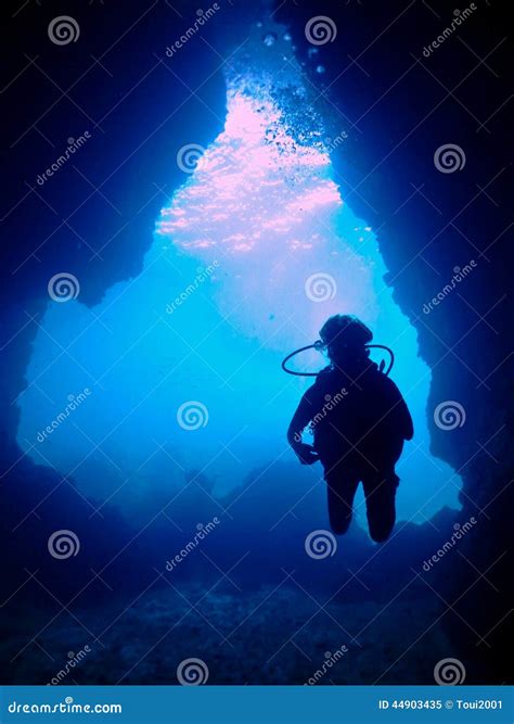 Cave diving stock image. Image of scenery, cave, wall - 44903435