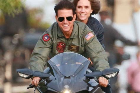 Tom Cruise Fully Committed to a July 2 Release for 'Top Gun: Maverick' | Military.com