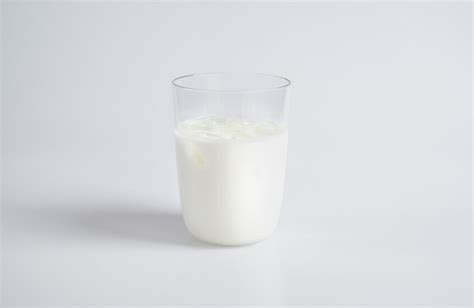 Benefits of Unhomogenized Milk - Wellness With Linds