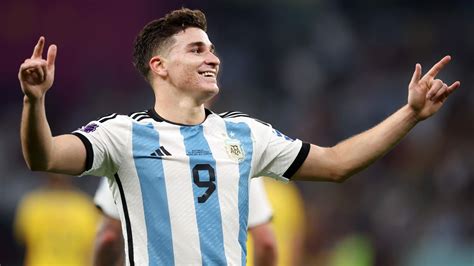 WATCH: Wondergoal from Alvarez! Man City star gives Argentina two-goal ...