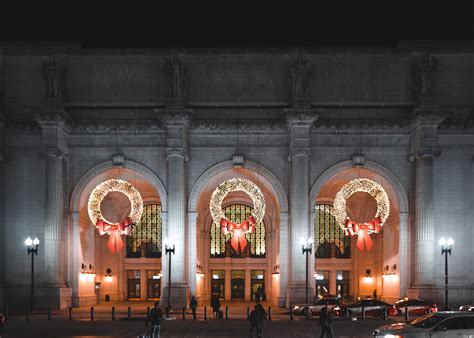 Christmas Wreaths at Union Station in Washington D.C. (Photos)