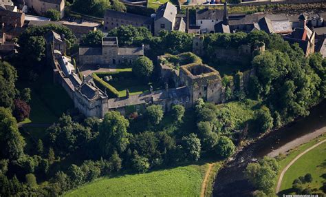 CockermouthCastle-hb39802 | aerial photographs of Great Britain by Jonathan C.K. Webb