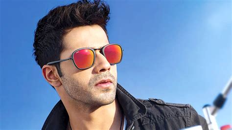 Varun Dhawan Wallpapers Images Photos Pictures Backgrounds