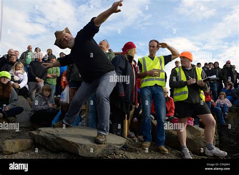 easdale stone skimming competition Stock Photo - Alamy