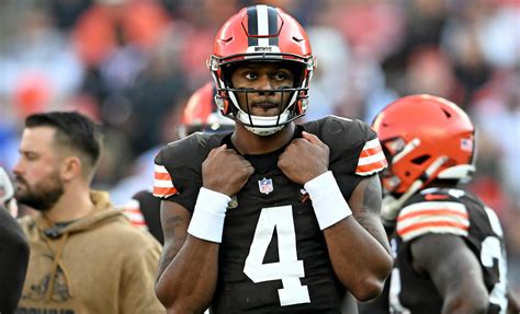 Browns QB Deshaun Watson Shares Update On Shoulder Injury