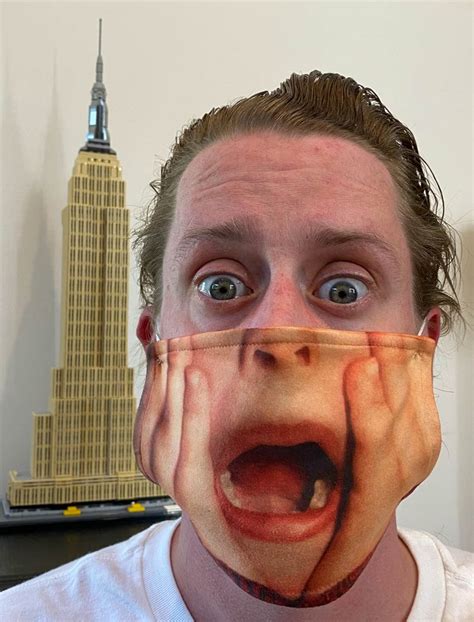 Macaulay Culkin got a mask of his famous Home Alone pose | Odd Stuff ...