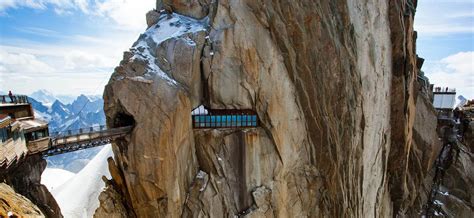 Pedestrian Bridge - Aiguille du Midi - French Alps : r/bridgeporn