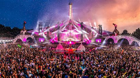 Quanto custa ir ao Tomorrowland na Bélgica? - Play BPM