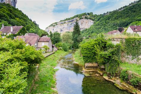 Quittez l'agitation des villes et découvrez la campagne française