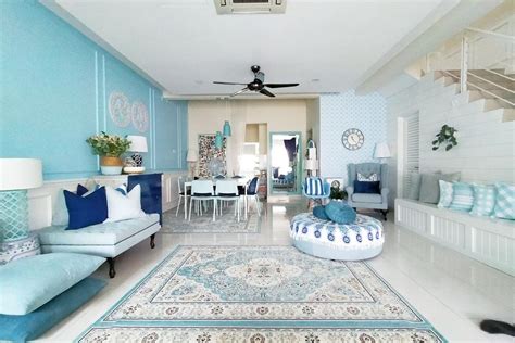 Everything in This Home Fits Its Blue & White Colour Scheme! | Qanvast