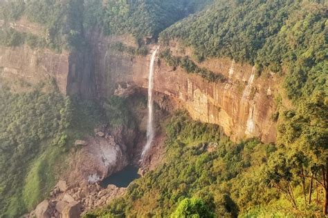 Tragically Beautiful Nohkalikai Falls in Meghalaya