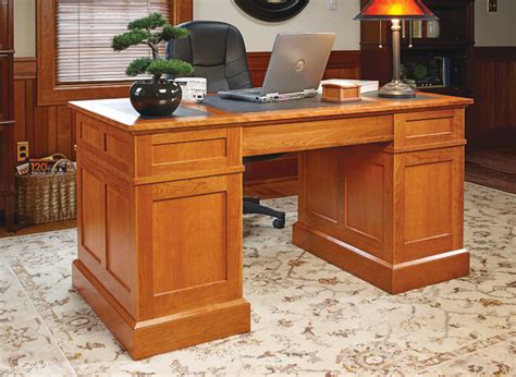 Cherry Pedestal Desk | Woodworking Project | Woodsmith Plans