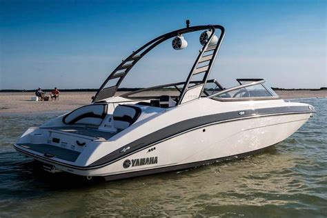 2023 Yamaha 195S Contact Your Local MarineMax Store About Availability