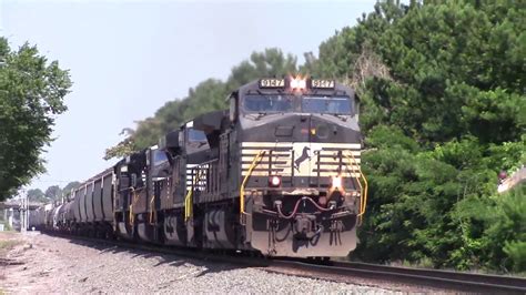 NS E50 C40-9W/ES44AC/SD60M/SD70ACE & a Horn tap from the Crew - YouTube