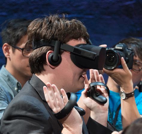 Palmer Luckey (Founder, Oculus) wearing Oculus Rift consum… | Flickr