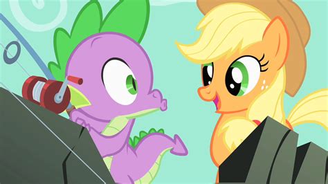 Image - Spike about to kiss Applejack S1E19.png - My Little Pony ...