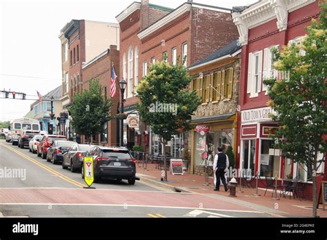 Downtown Leesburg, VA, USA Stock Photo - Alamy