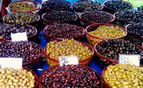 Eat Olives Like a Greek.