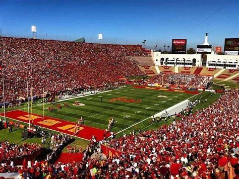 USC football. #gotrojans #fighton | Usc football game, Usc football ...