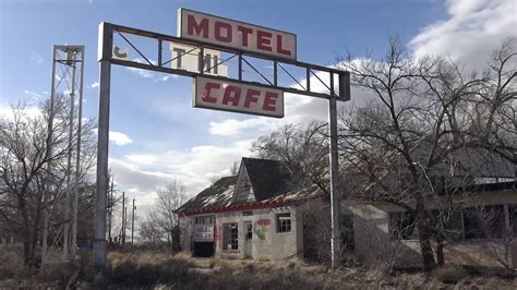 Glenrio New Mexico Texas border ghost town capture Route 66 vacation Samspace81 classic car guru ...