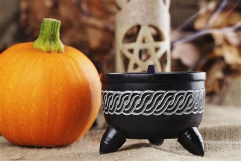 Setting Up Your Samhain Altar