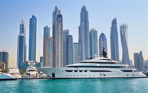 5 Amazing Types of Yacht Cruises in Dubai Marina - MyBayut