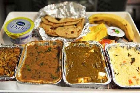 Worried about eating in Indian Railways trains and stations? 8 steps ...