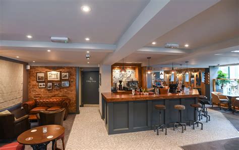 Inside the Tap and Run - Stuart Broad's new Upper Broughton pub ...