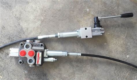 Hydraulic Flow Control Valve 1 Spool Hand Control cable - Hydraulic ...