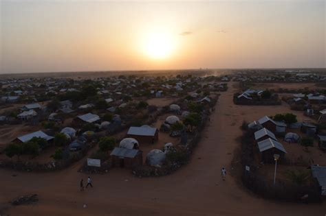 IRIN | Dadaab refugees caught in the middle