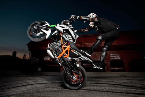 Stunt Bikes Wallpapers - Wallpaper Cave