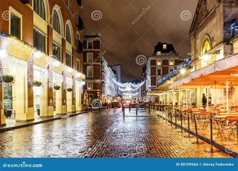 Christmas Lights 2016 in Covent Garden, London Editorial Photo - Image of great, downtown: 80709666