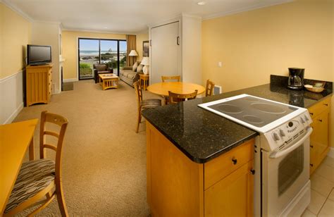 Tolovana Inn (Cannon Beach, OR) - Resort Reviews - ResortsandLodges.com