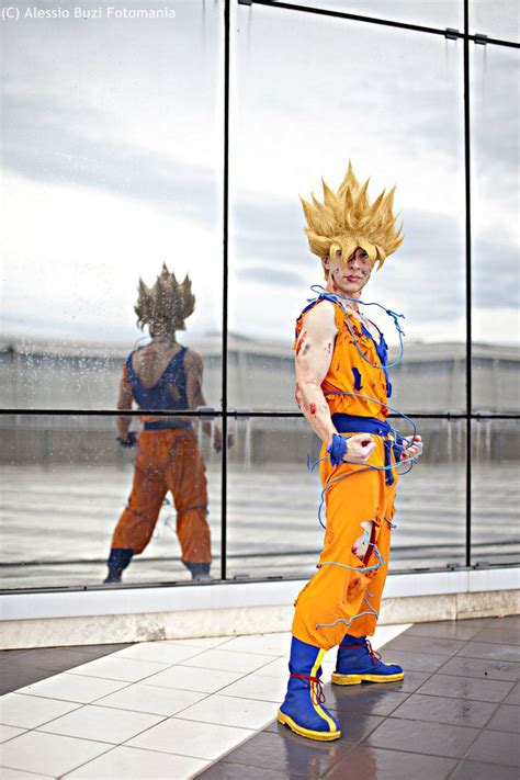 Goku Ssj Cosplay by Alexcloudsquall